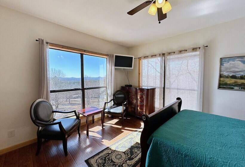 ホテル Blue Clouds Rv & Cabins Resort