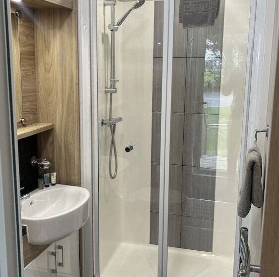 فندق Cosy 3 Bed Hot Tub Lodge In Pr3