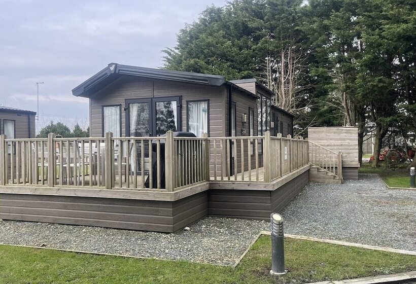 فندق Cosy 3 Bed Hot Tub Lodge In Pr3