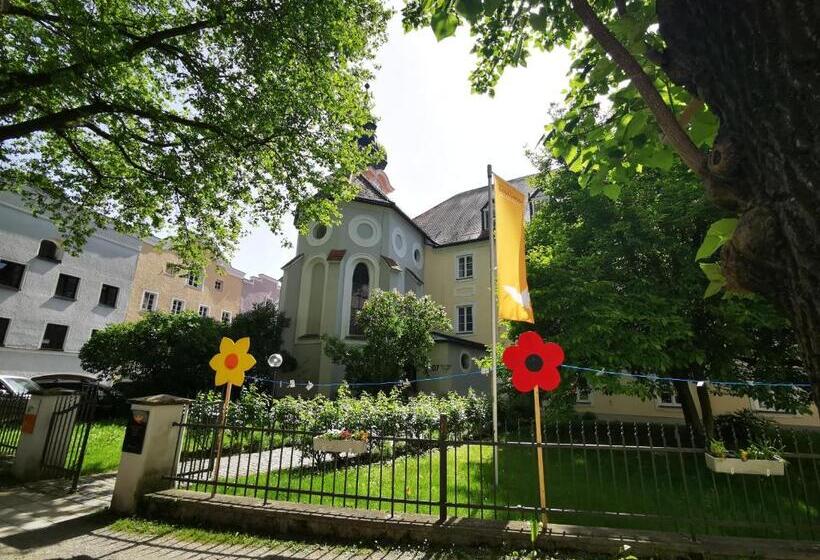 Отель Haus Der Begegnung Heilig Geist