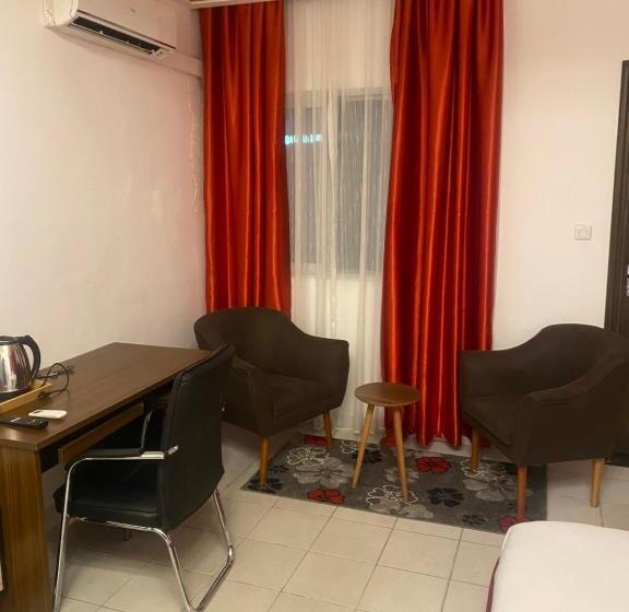 هتل Hôtel Rotana