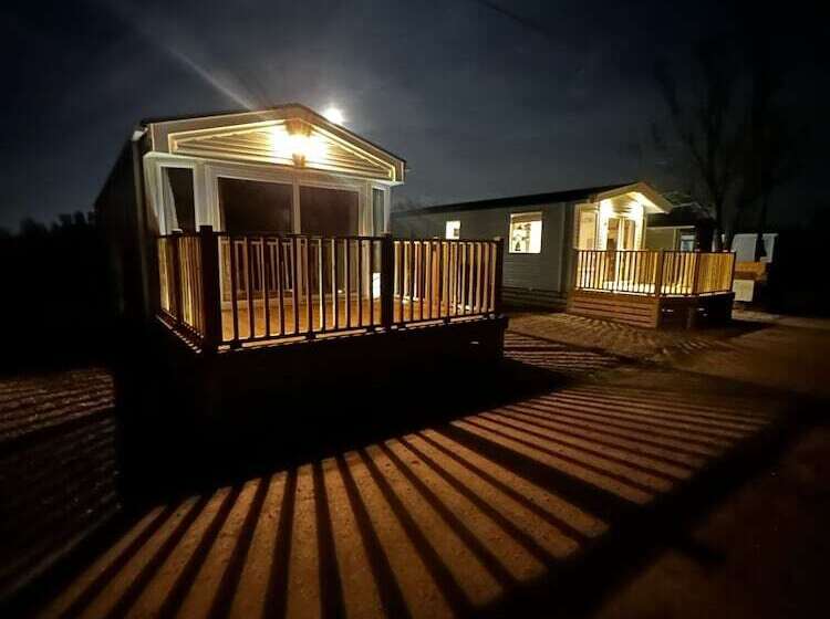 בית מלון כפרי Inviting 3 Bed Lodge In Preston Hot Tub