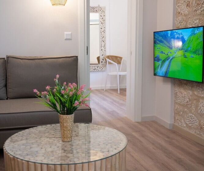 בית מלון כפרי Olvio Suites