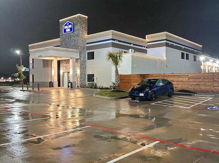 בית מלון כפרי Palace Inn Blue Jones Road & Fm1960