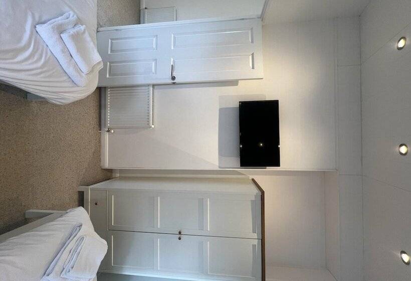 ホテル Remarkable 3 Bed Lodge In Honiton