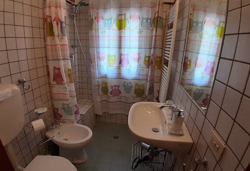 هتل روستایی Agriturismo Podere Pilar