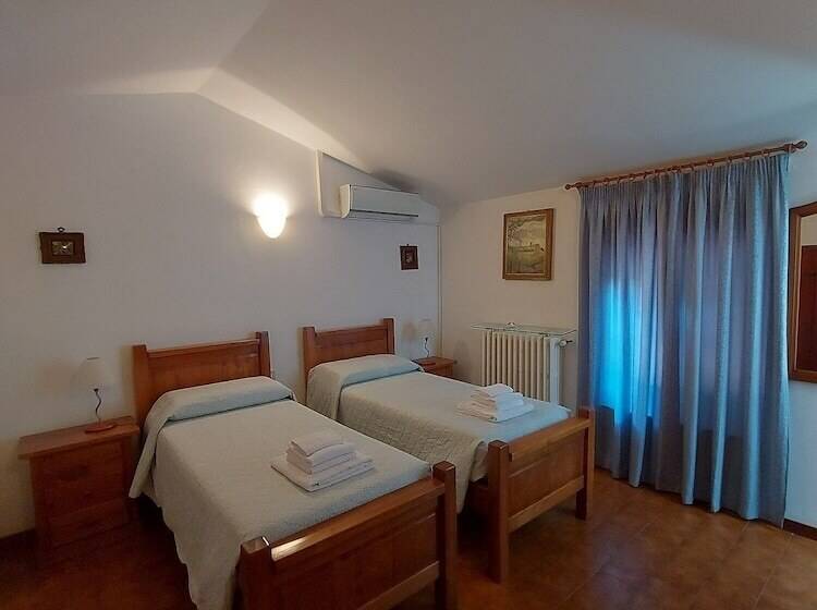 هتل روستایی Agriturismo Podere Pilar