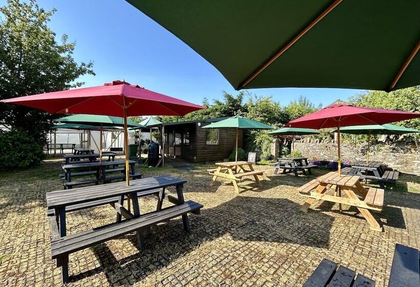 בית מלון כפרי Nine Yards Farrington S Family Glamping