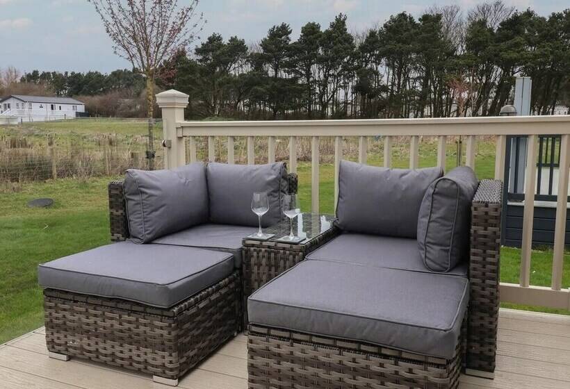 فندق Whispering Willows 2 Bed Lodge In Scarborough