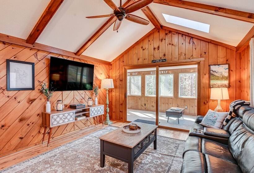 Inviting Alton Bay Home Near Lake Winnipesaukee!