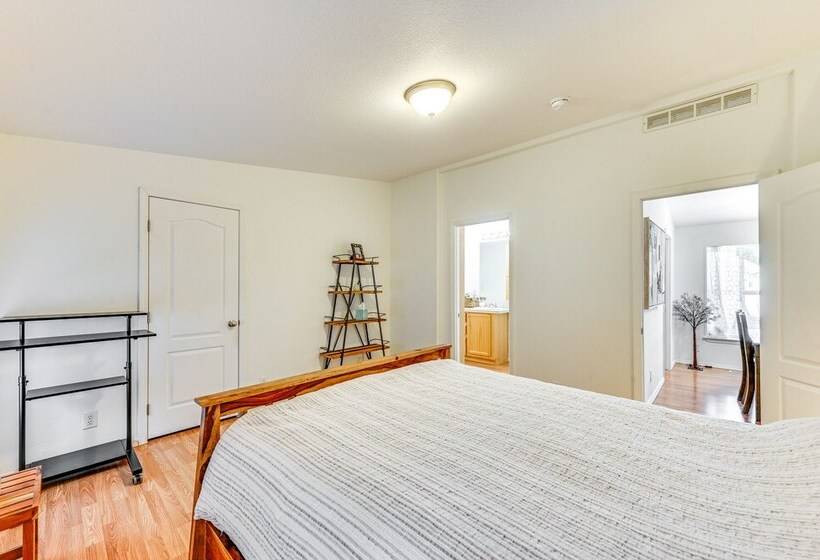 Kalispell Home W/ Patio & Grill On 4 Acres!