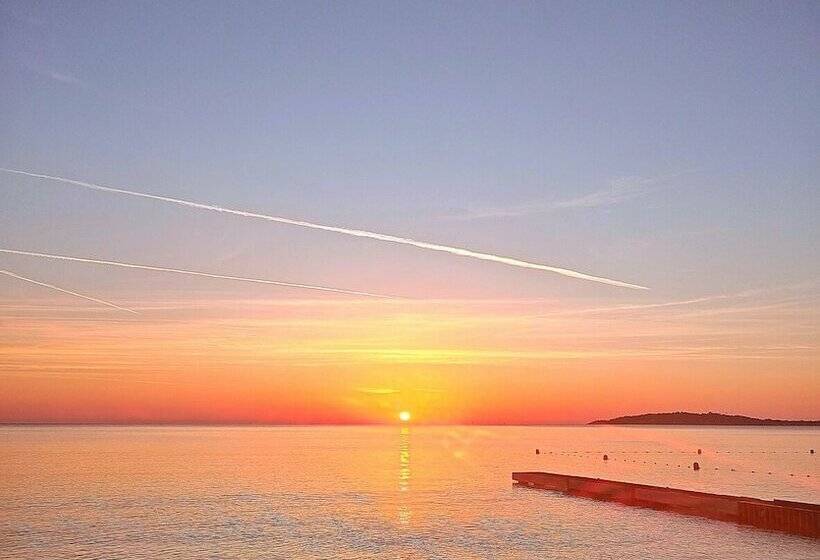 La Villa Roméo   Piscine & Spa