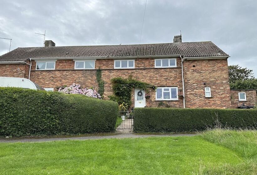 Glamping Cabin   Great For Hikers   Breakfast Inc!