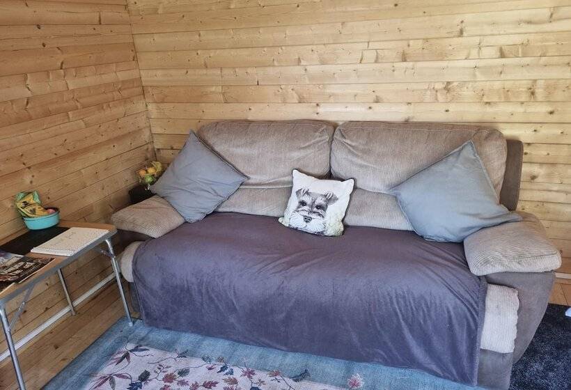 Glamping Cabin   Great For Hikers   Breakfast Inc!