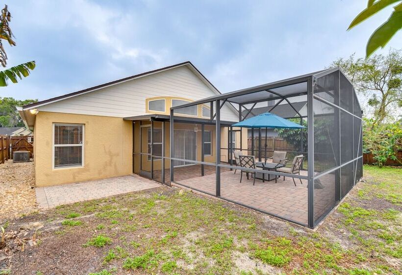 Lovely Florida Retreat W/ Lanai: 5 Mi To Riverwalk