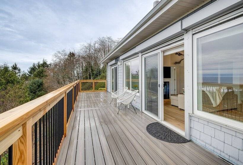 Lovely Rockaway Beach Home W/ Pacific Ocean Views!