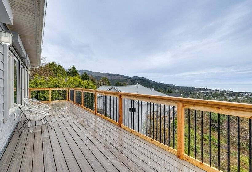 Lovely Rockaway Beach Home W/ Pacific Ocean Views!