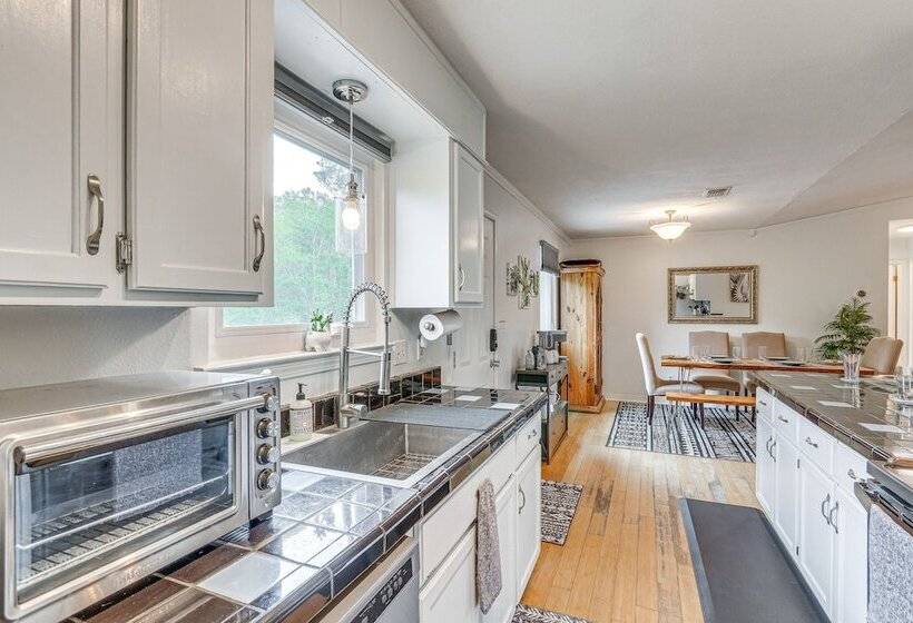 Milton Waterfront Home W/ Dock & Outdoor Kitchen!