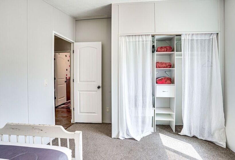 Moab Home W/ Patio Near Arches National Park!