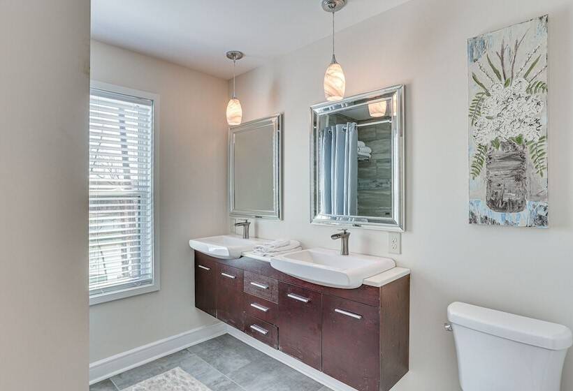 Modern Lake House Retreat W/ Deck On Pickwick Lake