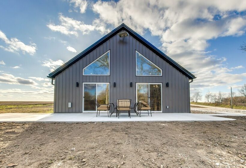 Modern Oskaloosa Cabin W/ 2 Acres & On Site Trails