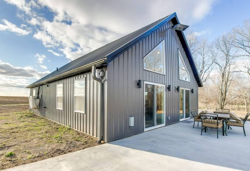Modern Oskaloosa Cabin W/ 2 Acres & On Site Trails