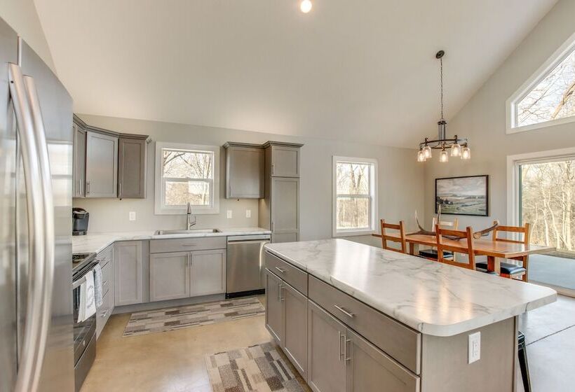 Modern Oskaloosa Cabin W/ 2 Acres & On Site Trails