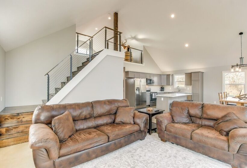 Modern Oskaloosa Cabin W/ 2 Acres & On Site Trails