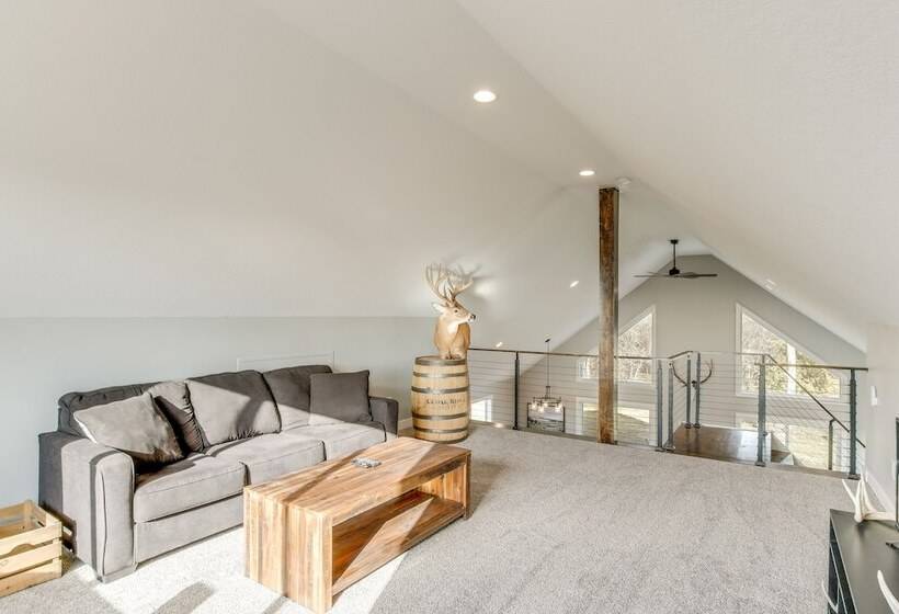 Modern Oskaloosa Cabin W/ 2 Acres & On Site Trails