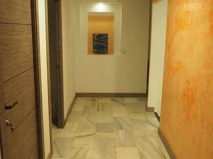 Molucano Themed Rooms