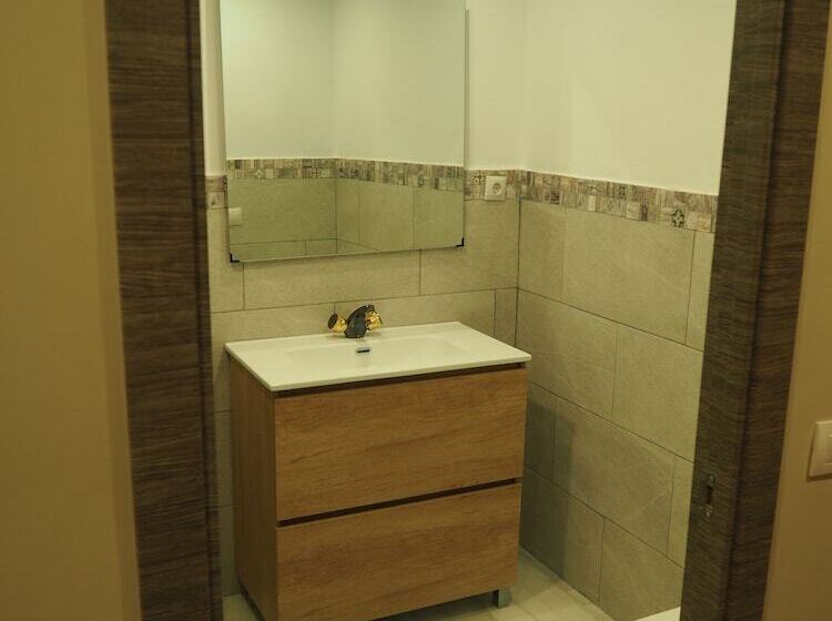 Molucano Themed Rooms