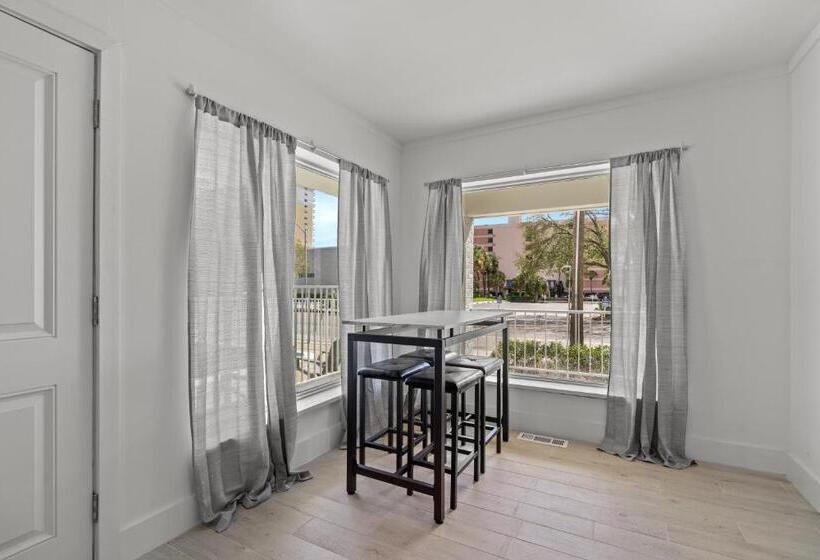 汽车旅馆  Fin S Inn