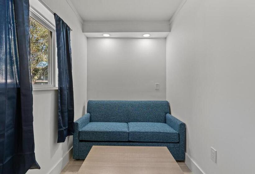 汽车旅馆  Fin S Inn