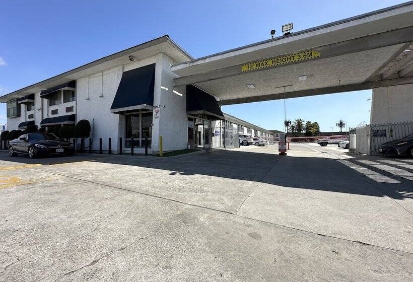 فندق على الطريق Garden Grove Inn