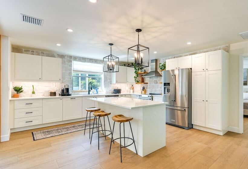 Naples Duplex Home W/ Private Pool & Lanai!