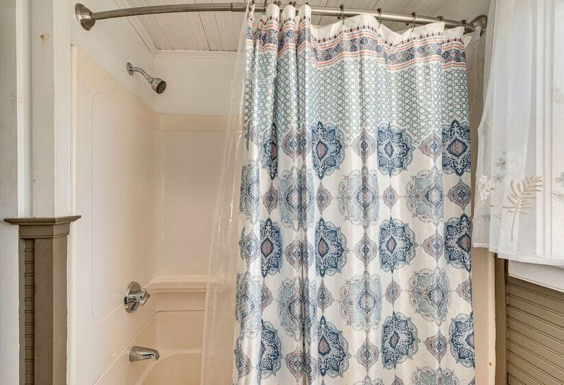 Over Andover  Retreat W/ Hot Tub: Walk To Lake!