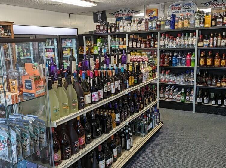 Paradise Falls Motel &  Liquor Llc