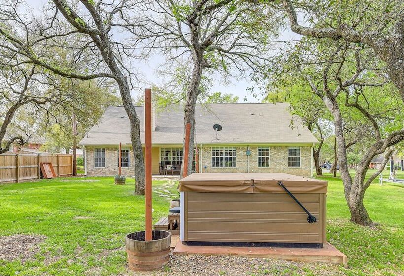 5 Mi To Belton Lake: Peaceful Home W/ Hot Tub