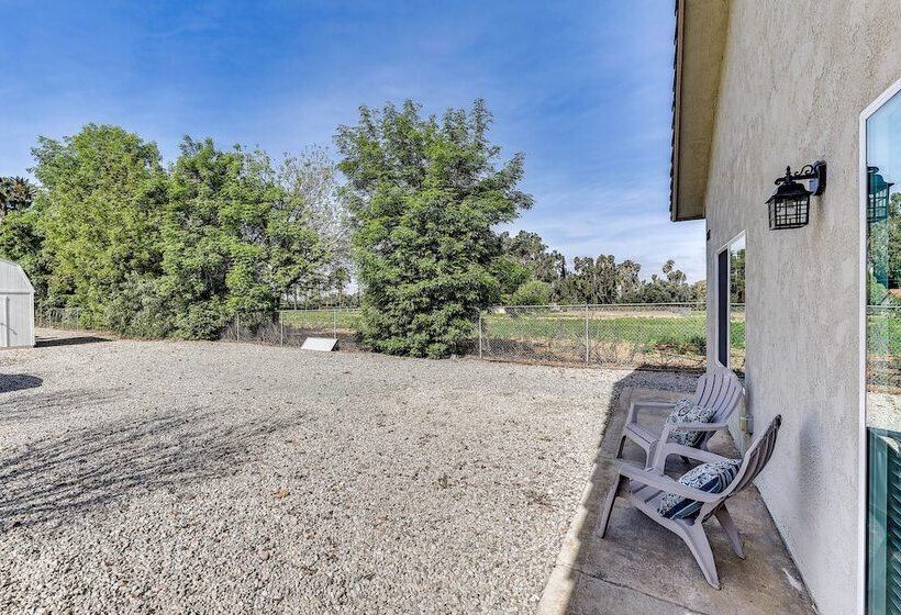 Peaceful Riverside Home W/ Patio, 7 Mi To Downtown