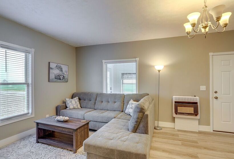 Peaceful Shiloh Home W/ Deck & Fishing Pond Access