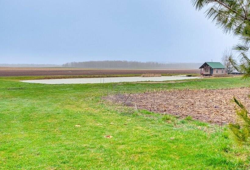 Peaceful Shiloh Home W/ Deck & Fishing Pond Access