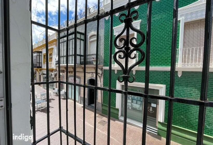 Пансион Casa Cristóbal Colón Habitaciones Con Vistas A Semana Santa Y Fiestas