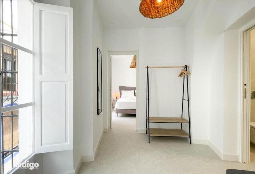 Пансион Casa Cristóbal Colón Habitaciones Con Vistas A Semana Santa Y Fiestas