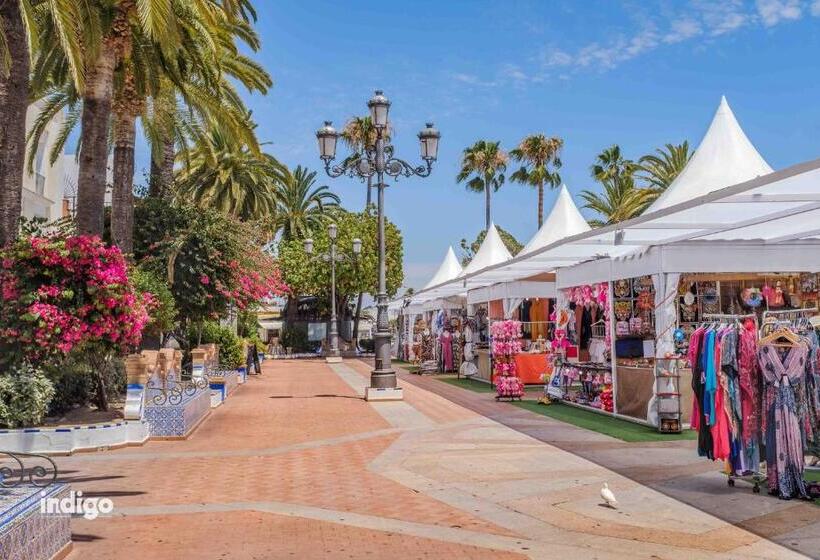 Пансион Casa Cristóbal Colón Habitaciones Con Vistas A Semana Santa Y Fiestas