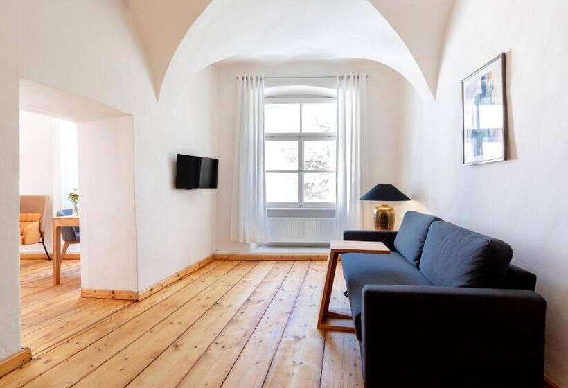 پانسیون Goldenes Schiff