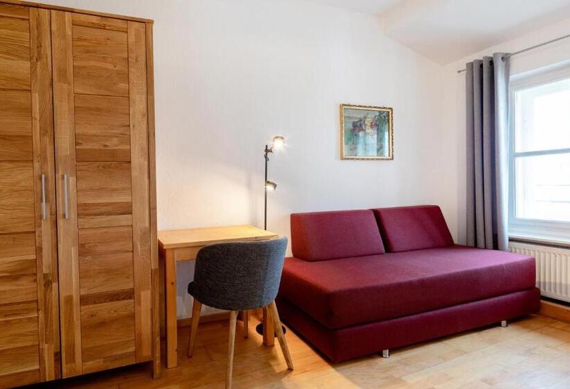 膳宿费 Goldenes Schiff