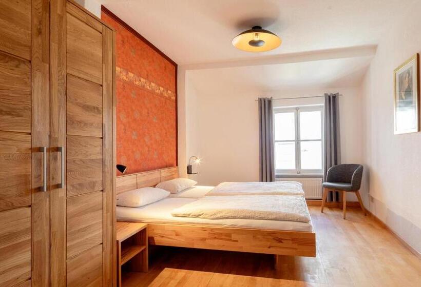 膳宿费 Goldenes Schiff