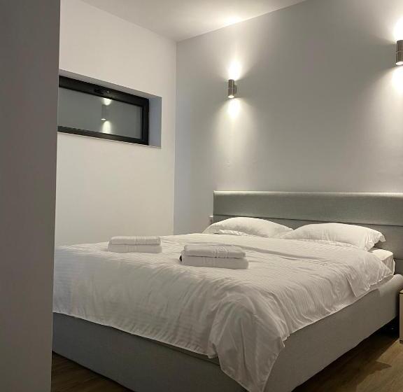 ペンション Modern House