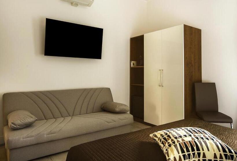 پانسیون Inn Rhome S Pietro Suites