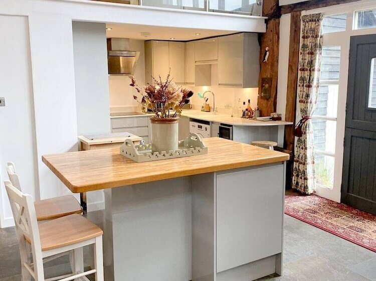 펜션 The Barn Stoaches Farm